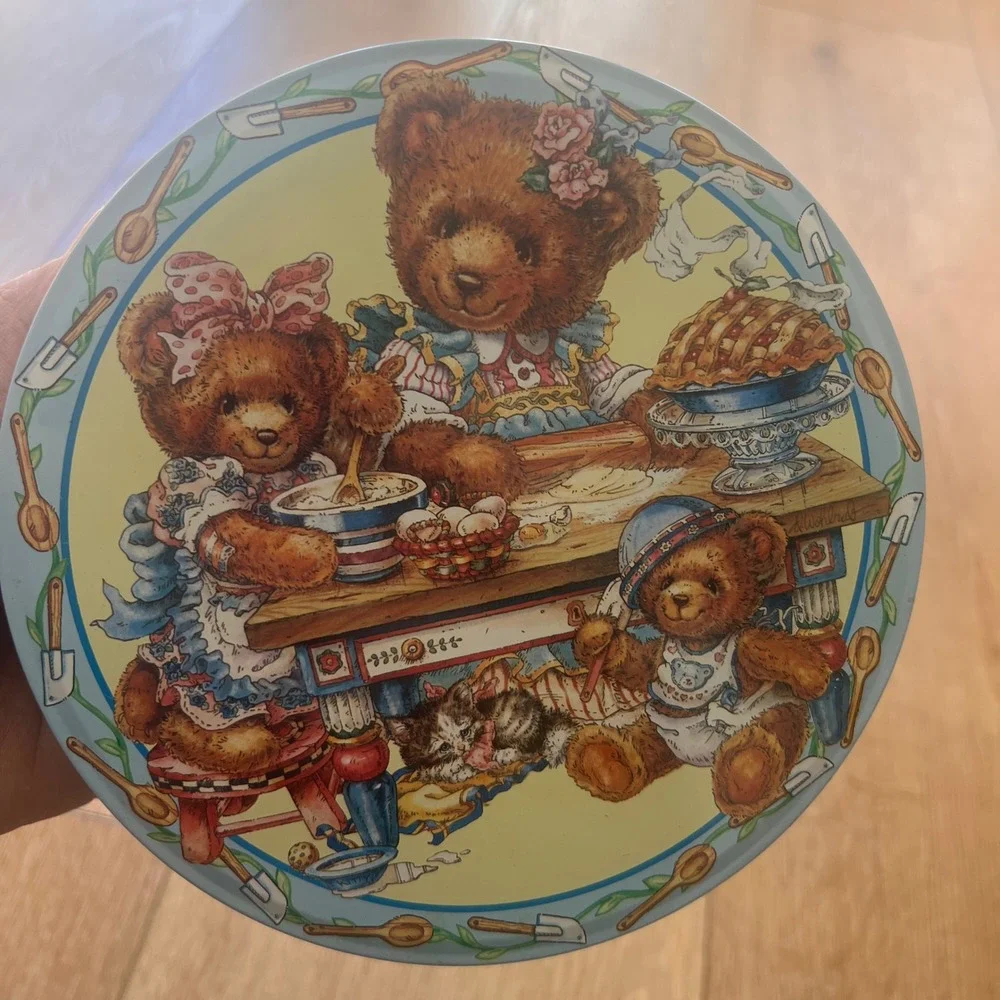 Vintage Giftco Teddy Bear Baking Kitchen Metal Cookie Tin Blue Round 7.5 Inch